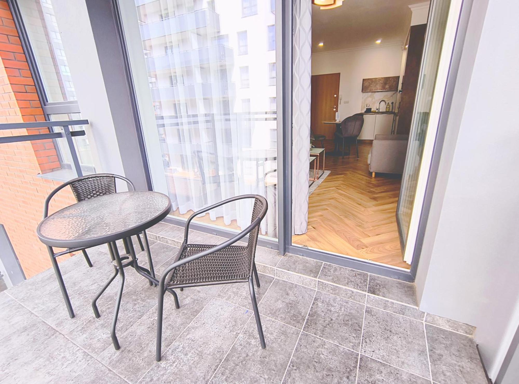 Private Parking, Secure Building - Central Apartments Old Town & Main Station Gdansk Exterior photo
